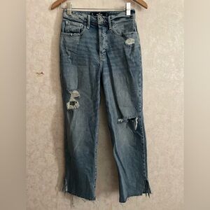 Hollister women's 3R ultra high rise vintage straight jeans